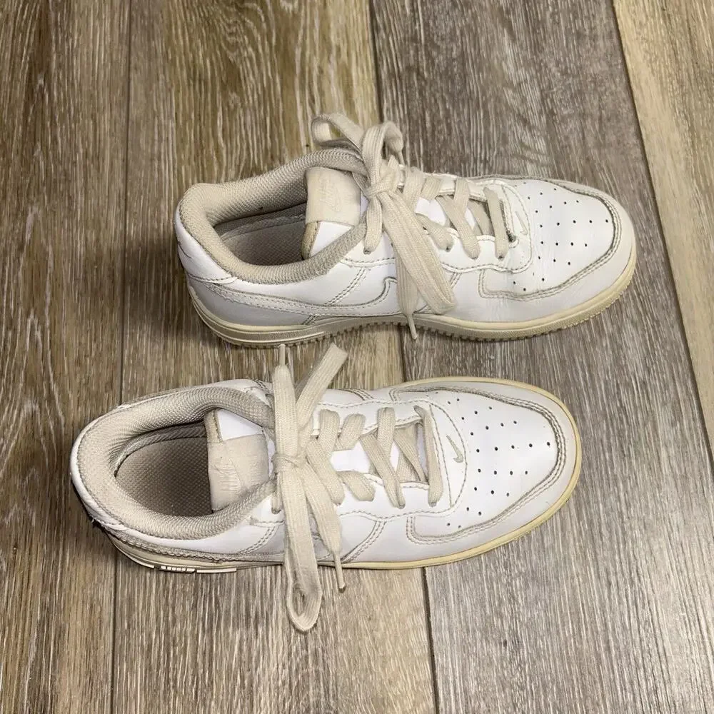 Nike Air Force 1 Low Triple White AF1 314193-117 Youth US Size 2Y Sneaker Shoes